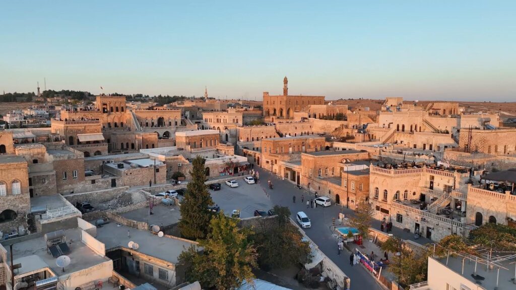 Mardin Midyat Süryani Köyleri Turu ile Tarihe Yolculuk: Taşın, İnancın ve Kültürün İzinde Unutulmaz Bir Deneyim